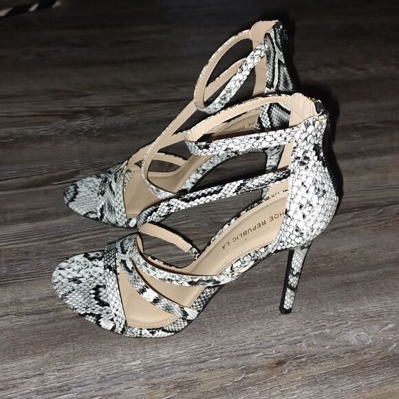 Shoe Republic LA faux snakeskin strappy heels Sz 7.5 - Picture 3 of 10